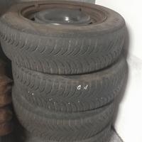 Cerchi con gomme invernali usate 185/64 R15