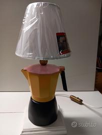 lampada con caffettiera