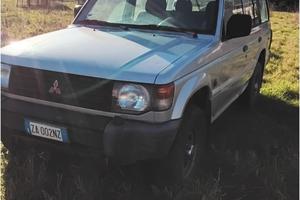 mitsubishi pajero lungo