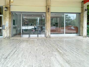 NEGOZIO A BRESCIA