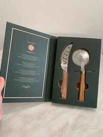 Set di coltelli per tagliare la pizza