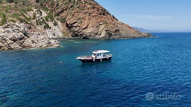 Imbarcazione per escursioni gozzo carmosini