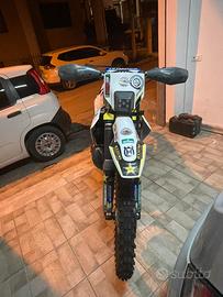 Husqvarna 300 scambiocon Yamaha tenere 700