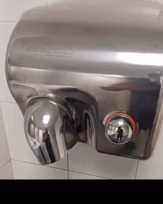 asciugamani elettrico