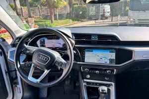 Audi Q3 1.5 TFSI S Line – 150 CV