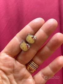 Orecchini con foro Hello Kitty
