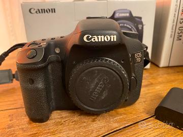 Canon eos 7d  compelta di accessori  e obiettivo