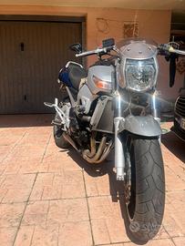 Suzuki gsr 600