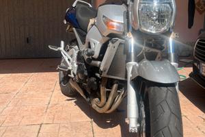 Suzuki gsr 600