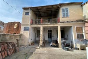 Vendita Casa indipendente - Sale via Ugo Bassi