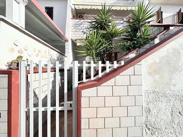 VILLA A SCHIERA A MARUGGIO