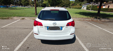 Opel Astra Sport Tourer Diesel