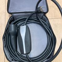 Mobile charger Tesla