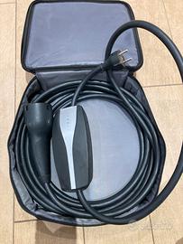 Mobile charger Tesla