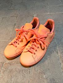 Scrape Adidas firmate Stan Smith