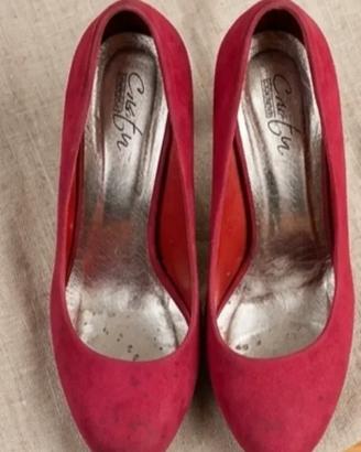 Scarpe rosse con tacco alto