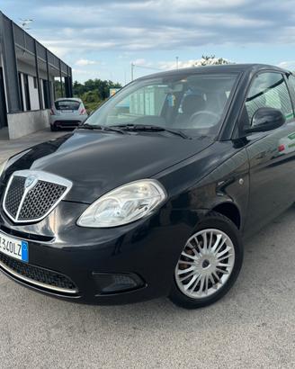 Lancia Ypsilon 1.4 Platino Ecochic GPL