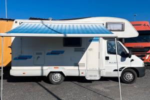 Camper mansardato 