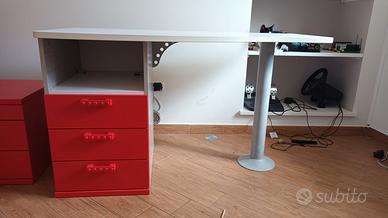 letto comodino e scrivania 