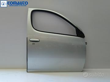 Porta ant dx TOYOTA YARIS VERSO '99