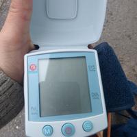 Misuratore pressione arteriosa