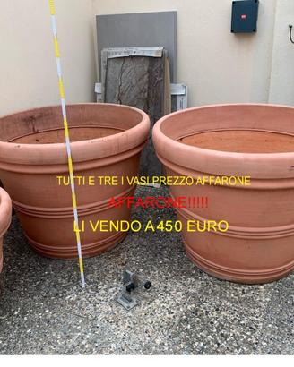 tris di vasi da giardino