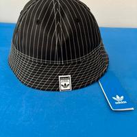 Capello Bucket  Adidas Originals