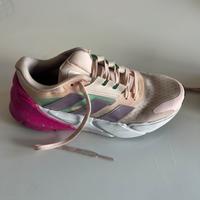 Adidas modello Adistar