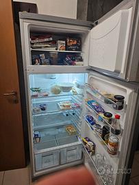 cucina completa con elettrodomestici 