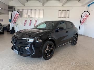 Alfa Romeo Junior 1.2 145 CV Hybrid eDCT6 Q4 Inten