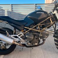 Ducati Monster 600 city dark