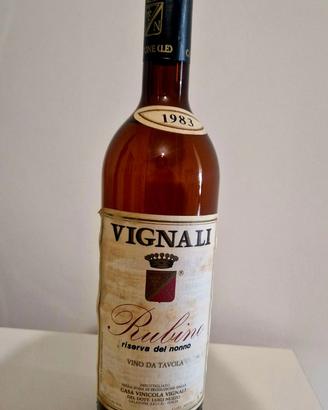 Bottiglia vino rosso Vignali “Rubino" 1983