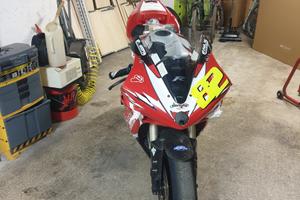 Yamaha YZF R1 - 2004