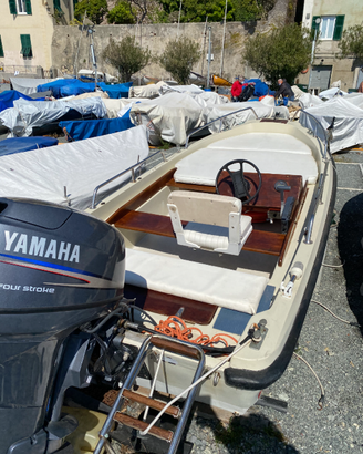 Marino 4,30 open con motore Yamaha 30 CV