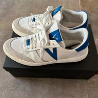 Sneakers V2 usate due volte