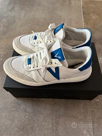 Sneakers V2 usate due volte