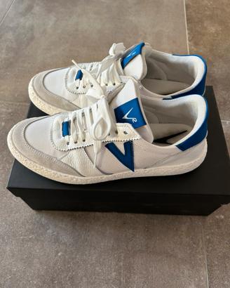 Sneakers V2 usate due volte