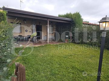 Villa o villino Squillace [GB003AARG]