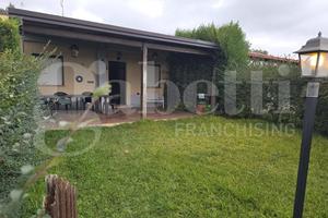 Villa o villino Squillace [GB003AARG]