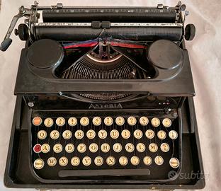 Macchina da scrivere typewriter Astoria