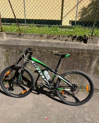 mountain bike Scott Aspect 670