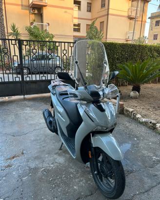 sh 125