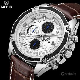 Orologio da uomo elegante nuovo