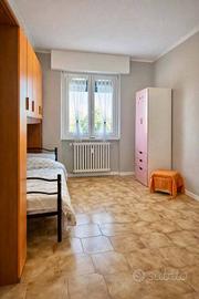 Stanza in appartamento di 90 m² a Milano