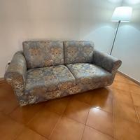 Divano letto una piazza e mezza.