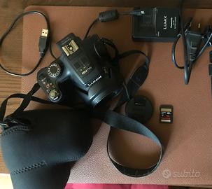 Panasonic Lumix DMC-FZ150 + accessori
