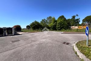 TER. RESIDENZIALE A MERETO DI TOMBA