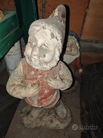 Nano da giardino in sasso 