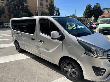 Opel vivaro minivan 9 posti