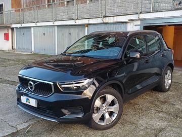 VOLVO XC40 D3 AWD Geartronic Momentum - Prezzo Pro